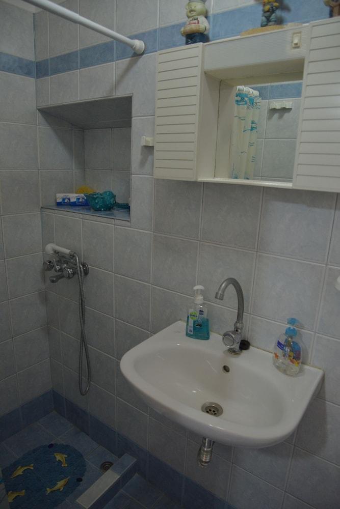 Erginas Boat House Apartment Plaka  Екстериор снимка