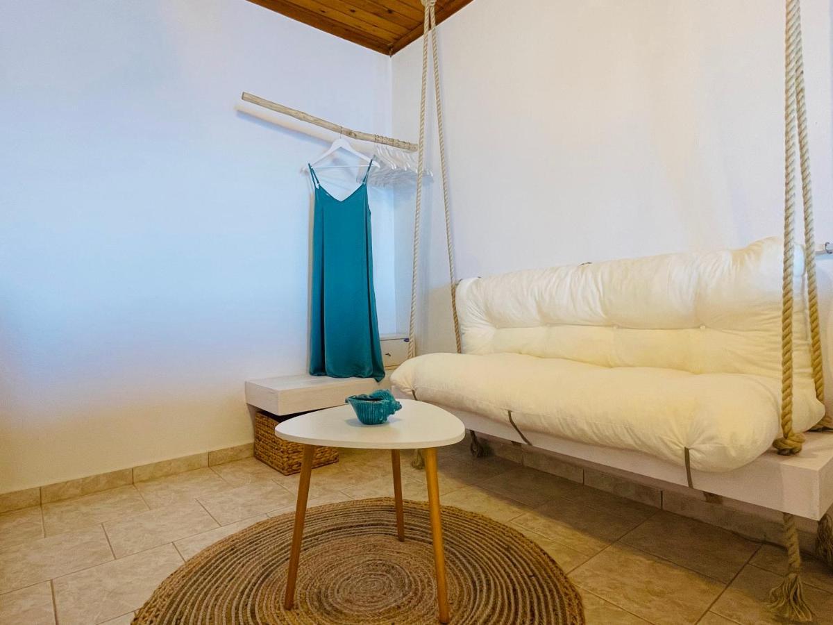 Erginas Boat House Apartment Plaka  Екстериор снимка